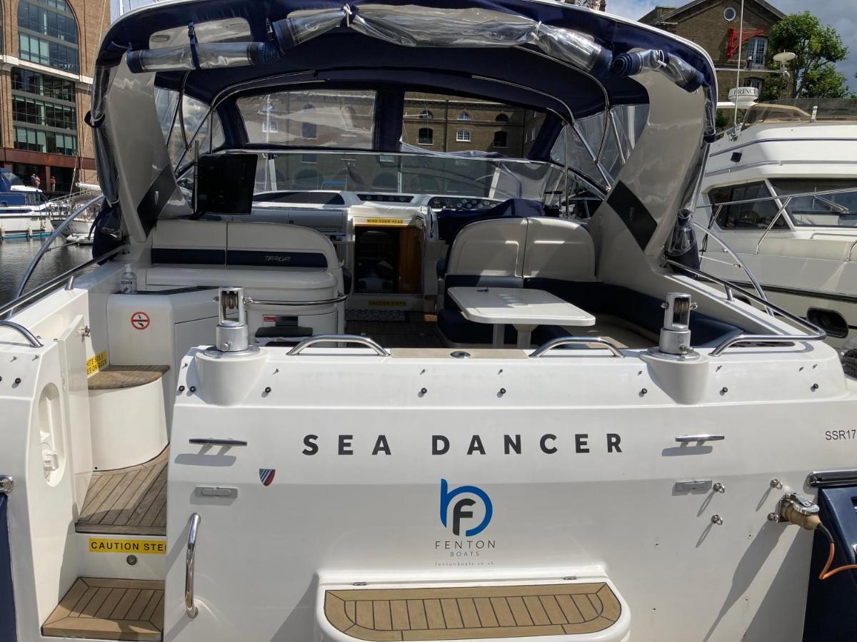 Entire Boat At St Katherine Docks 2 Available Select Using Room Options Londres Exterior foto